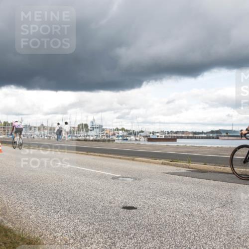 16.08.2026 - KN Förde Triathlon 2026 H.Heesch http://msf.ph/oto/9991486 16.08.2026 13:18:51 Radfahren 565, 609, 704 meine-sportfotos.de