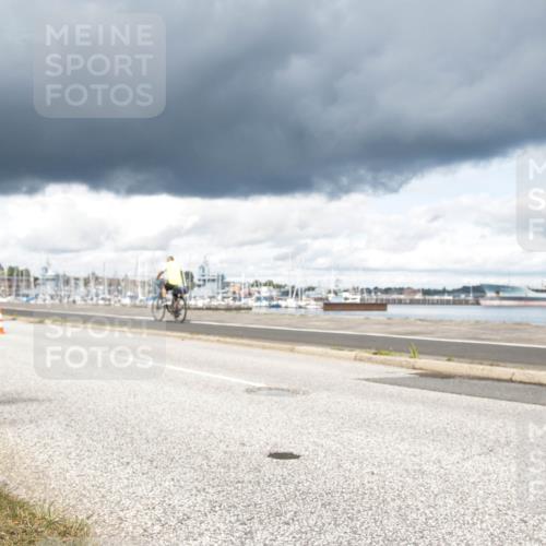 16.08.2026 - KN Förde Triathlon 2026 H.Heesch http://msf.ph/oto/9991510 16.08.2026 13:19:53 Radfahren 553, 594, 612 meine-sportfotos.de