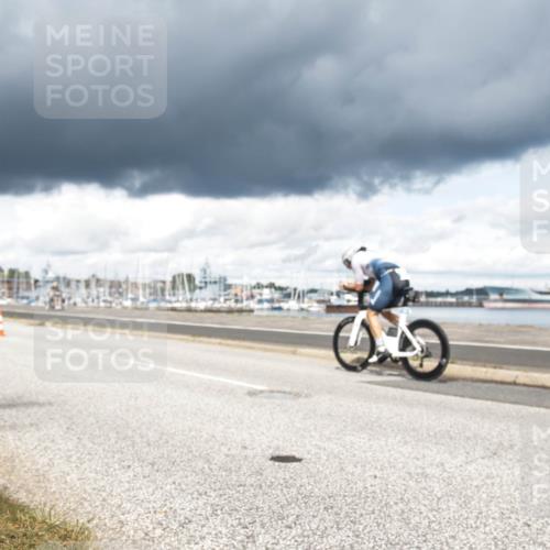 16.08.2026 - KN Förde Triathlon 2026 H.Heesch http://msf.ph/oto/9991519 16.08.2026 13:20:13 Radfahren 549, 584 meine-sportfotos.de