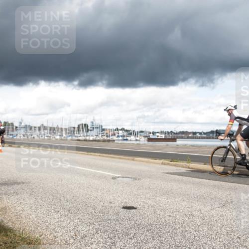 16.08.2026 - KN Förde Triathlon 2026 H.Heesch http://msf.ph/oto/9991544 16.08.2026 13:21:22 Radfahren 592 meine-sportfotos.de