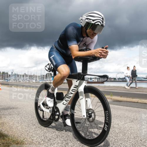 16.08.2026 - KN Förde Triathlon 2026 H.Heesch http://msf.ph/oto/9991560 16.08.2026 13:22:23 Radfahren 548, 599 meine-sportfotos.de