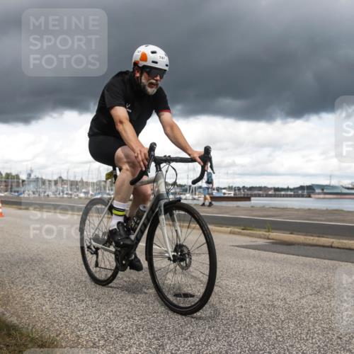 16.08.2026 - KN Förde Triathlon 2026 H.Heesch http://msf.ph/oto/9991581 16.08.2026 13:23:42 Radfahren 596, 740, 747 meine-sportfotos.de