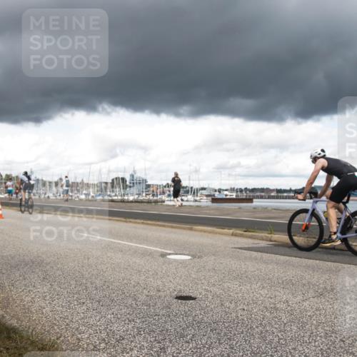 16.08.2026 - KN Förde Triathlon 2026 H.Heesch http://msf.ph/oto/9991588 16.08.2026 13:23:54 Radfahren 545, 589, 742, 746 meine-sportfotos.de
