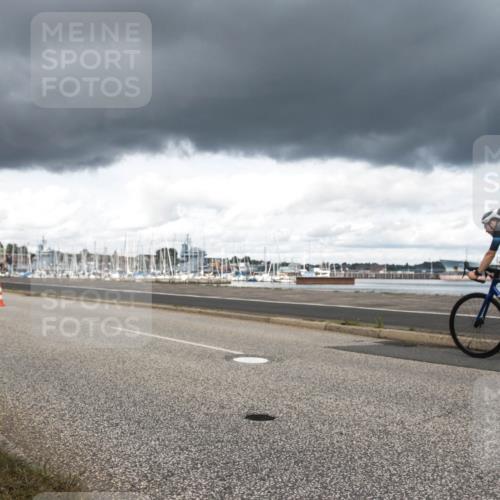 16.08.2026 - KN Förde Triathlon 2026 H.Heesch http://msf.ph/oto/9991599 16.08.2026 13:24:29 Radfahren 595, 730, 738 meine-sportfotos.de