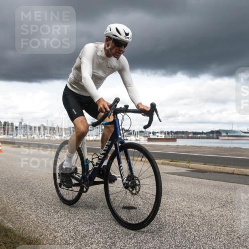 16.08.2026 - KN Förde Triathlon 2026 H.Heesch http://msf.ph/oto/9991615 16.08.2026 13:25:37 Radfahren 739 meine-sportfotos.de