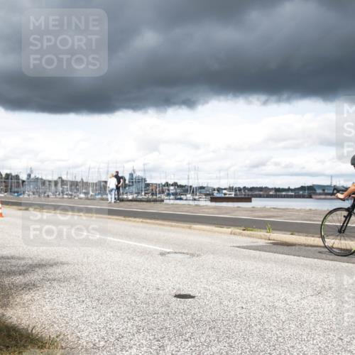 16.08.2026 - KN Förde Triathlon 2026 H.Heesch http://msf.ph/oto/9991631 16.08.2026 13:26:36 Radfahren 715, 742 meine-sportfotos.de