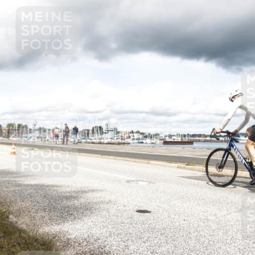 16.08.2026 - KN Förde Triathlon 2026 H.Heesch http://msf.ph/oto/9991696 16.08.2026 13:34:15 Radfahren  meine-sportfotos.de