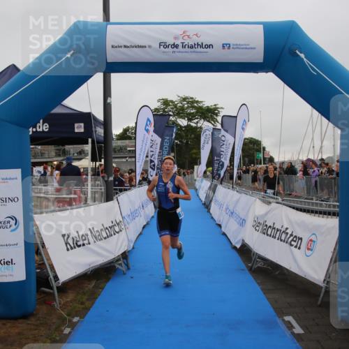 16.08.2026 - KN Förde Triathlon 2026 Markus Tischler http://msf.ph/oto/9991886 16.08.2026 10:13:35 Ziel 105, 105 meine-sportfotos.de