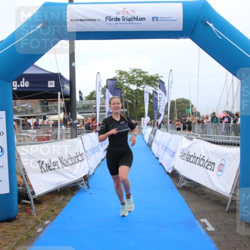 16.08.2026 - KN Förde Triathlon 2026 Markus Tischler http://msf.ph/oto/9992179 16.08.2026 10:28:31 Ziel 107, 117, 107, 117 meine-sportfotos.de