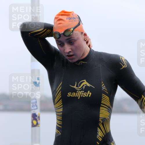 16.08.2026 - KN Förde Triathlon 2026 Antke Förster http://msf.ph/oto/9992265 16.08.2026 09:08:15 Schwimmen 105, 537, 102, 104 meine-sportfotos.de