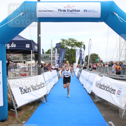 16.08.2026 - KN Förde Triathlon 2026 Markus Tischler http://msf.ph/oto/9992296 16.08.2026 10:31:59 Ziel 185, 189, 195, 198, 537, 185, 189, 195, 198, 537 meine-sportfotos.de