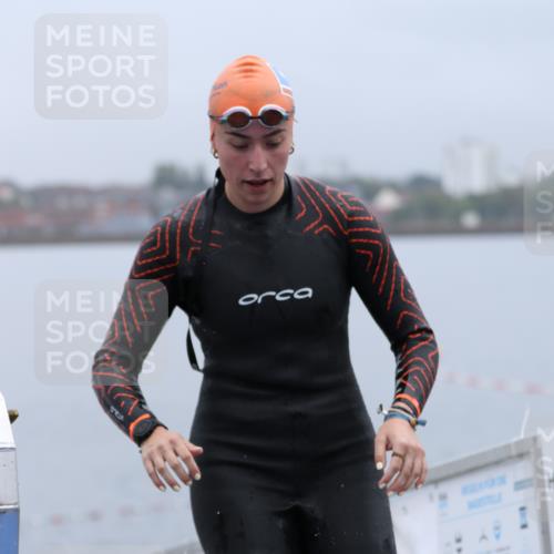16.08.2026 - KN Förde Triathlon 2026 Antke Förster http://msf.ph/oto/9992297 16.08.2026 09:10:33 Schwimmen 107, 121, 107, 110, 115 meine-sportfotos.de