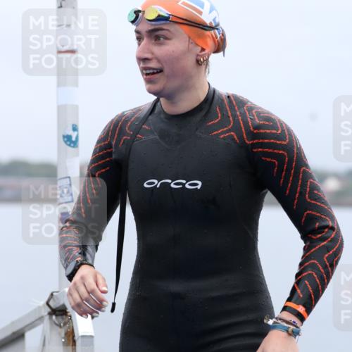 16.08.2026 - KN Förde Triathlon 2026 Antke Förster http://msf.ph/oto/9992299 16.08.2026 09:10:34 Schwimmen 107, 121, 110, 115 meine-sportfotos.de