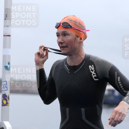 16.08.2026 - KN Förde Triathlon 2026 Antke Förster http://msf.ph/oto/9992311 16.08.2026 09:10:51 Schwimmen 107, 110, 115, 121, 1, 112, 113, 115, 118, 119 meine-sportfotos.de