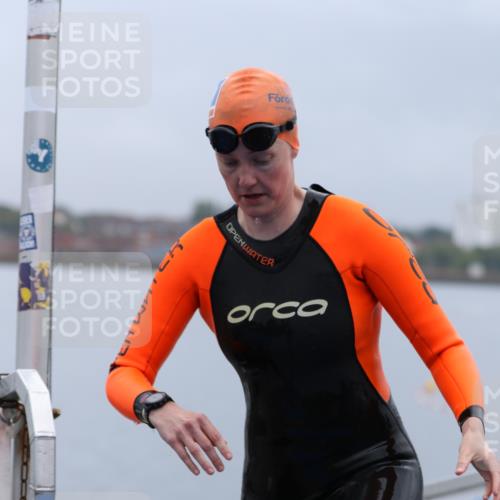 16.08.2026 - KN Förde Triathlon 2026 Antke Förster http://msf.ph/oto/9992356 16.08.2026 09:11:40 Schwimmen 117, 118, 122, 133, 140, 142 meine-sportfotos.de