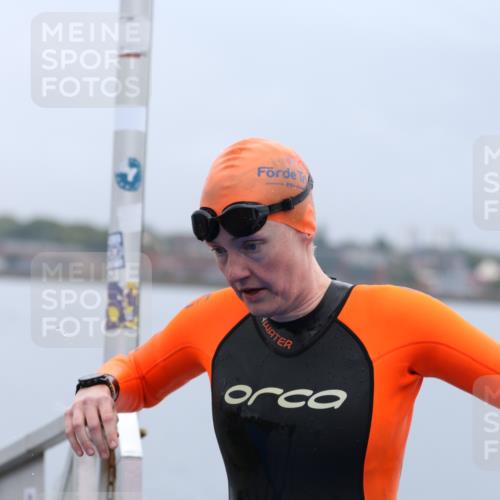 16.08.2026 - KN Förde Triathlon 2026 Antke Förster http://msf.ph/oto/9992357 16.08.2026 09:11:40 Schwimmen 117, 118, 122, 133, 140, 142 meine-sportfotos.de