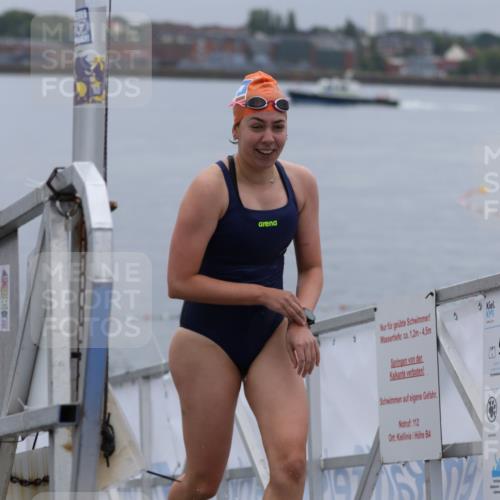 16.08.2026 - KN Förde Triathlon 2026 Antke Förster http://msf.ph/oto/9992381 16.08.2026 09:12:49 Schwimmen 130, 129, 143, 160 meine-sportfotos.de