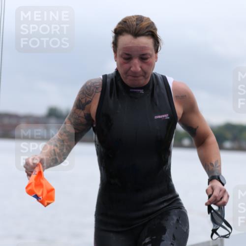 16.08.2026 - KN Förde Triathlon 2026 Antke Förster http://msf.ph/oto/9992487 16.08.2026 09:15:11 Schwimmen 145, 153, 158, 159, 135, 150 meine-sportfotos.de