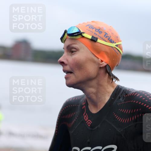 16.08.2026 - KN Förde Triathlon 2026 Antke Förster http://msf.ph/oto/9992503 16.08.2026 09:15:53 Schwimmen 170, 168 meine-sportfotos.de