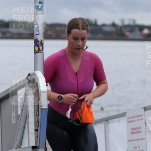 16.08.2026 - KN Förde Triathlon 2026 Antke Förster http://msf.ph/oto/9992510 16.08.2026 09:16:23 Schwimmen 168, 183, 152, 161, 165, 169, 175, 193 meine-sportfotos.de