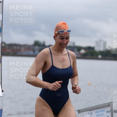 16.08.2026 - KN Förde Triathlon 2026 Antke Förster http://msf.ph/oto/9992537 16.08.2026 09:16:54 Schwimmen 152, 165, 169, 138, 166, 177, 180, 186 meine-sportfotos.de