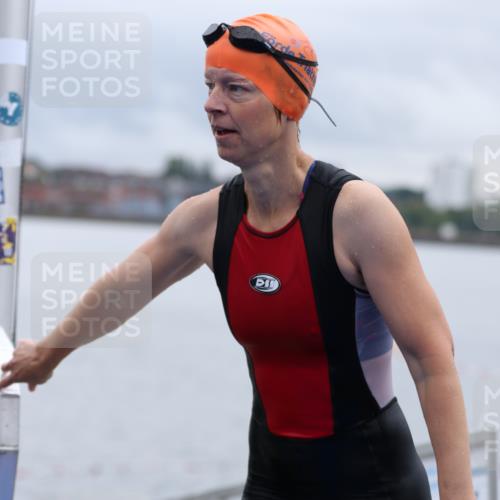 16.08.2026 - KN Förde Triathlon 2026 Antke Förster http://msf.ph/oto/9992553 16.08.2026 09:17:16 Schwimmen 138, 177, 180, 186, 103, 139, 166, 172, 174, 186, 187 meine-sportfotos.de