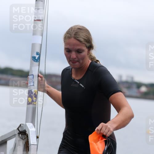 16.08.2026 - KN Förde Triathlon 2026 Antke Förster http://msf.ph/oto/9992567 16.08.2026 09:17:26 Schwimmen 103, 139, 166, 186, 187, 103, 172, 174, 197 meine-sportfotos.de