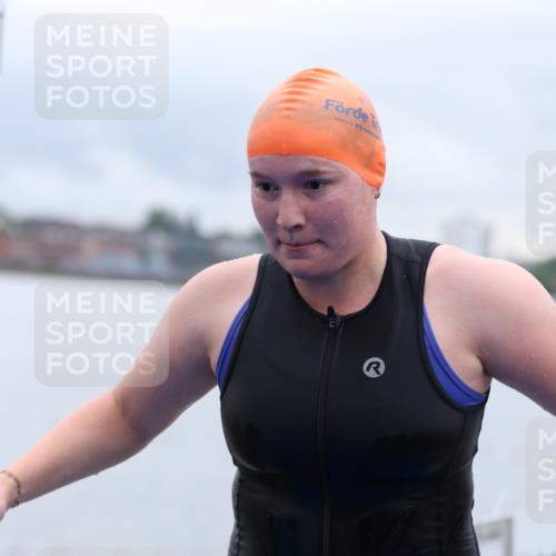 16.08.2026 - KN Förde Triathlon 2026 Antke Förster http://msf.ph/oto/9992578 16.08.2026 09:17:41 Schwimmen 103, 139, 166, 172, 174, 186, 187, 126, 156, 171, 176, 190, 191, 197 meine-sportfotos.de