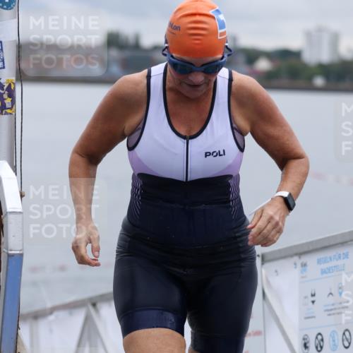16.08.2026 - KN Förde Triathlon 2026 Antke Förster http://msf.ph/oto/9992606 16.08.2026 09:18:10 Schwimmen 126, 156, 163, 171, 176, 190, 191, 197, 163, 178, 189, 192, 203 meine-sportfotos.de