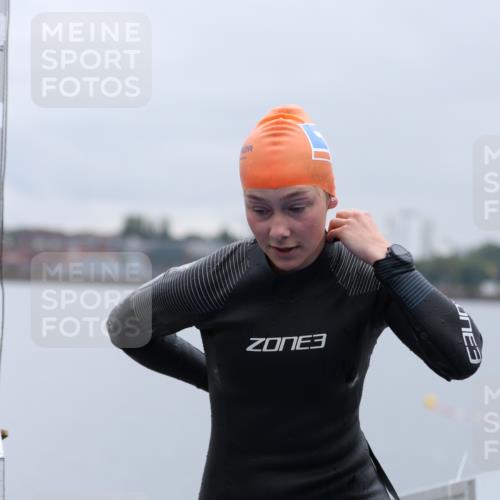 16.08.2026 - KN Förde Triathlon 2026 Antke Förster http://msf.ph/oto/9992707 16.08.2026 09:20:47 Schwimmen 114, 179, 199, 137, 167, 179, 214, 230, 239 meine-sportfotos.de