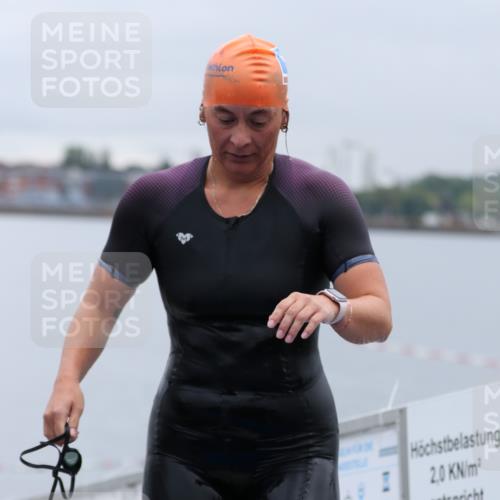 16.08.2026 - KN Förde Triathlon 2026 Antke Förster http://msf.ph/oto/9992743 16.08.2026 09:21:24 Schwimmen 137, 167, 214, 230, 248, 202, 213, 235 meine-sportfotos.de