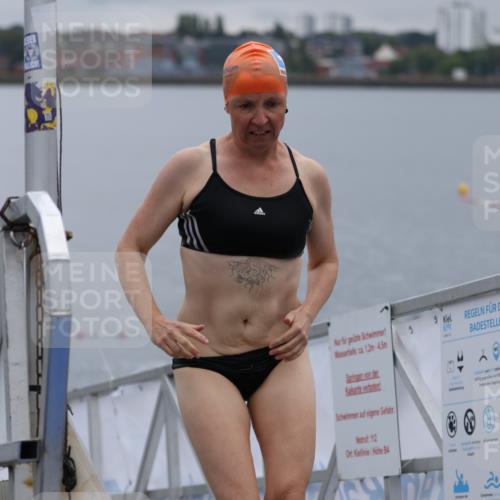 16.08.2026 - KN Förde Triathlon 2026 Antke Förster http://msf.ph/oto/9992746 16.08.2026 09:21:32 Schwimmen 167, 214, 248, 188, 202, 213, 235 meine-sportfotos.de