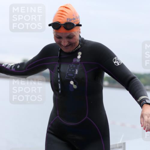 16.08.2026 - KN Förde Triathlon 2026 Antke Förster http://msf.ph/oto/9992769 16.08.2026 09:21:56 Schwimmen 188, 202, 213, 235, 215, 216, 217, 229, 232, 242 meine-sportfotos.de