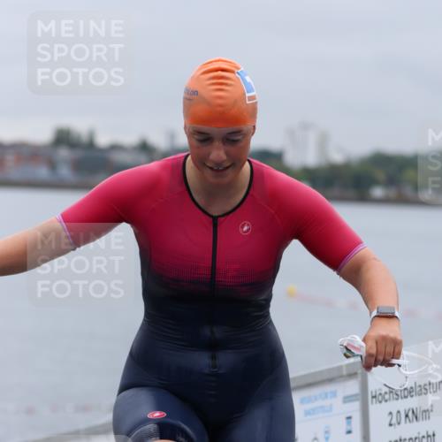 16.08.2026 - KN Förde Triathlon 2026 Antke Förster http://msf.ph/oto/9992795 16.08.2026 09:22:19 Schwimmen 215, 216, 217, 229, 232, 242, 182, 216, 219, 241 meine-sportfotos.de