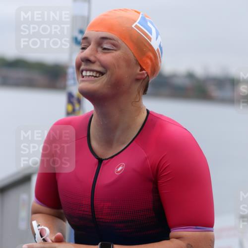 16.08.2026 - KN Förde Triathlon 2026 Antke Förster http://msf.ph/oto/9992798 16.08.2026 09:22:20 Schwimmen 215, 216, 217, 229, 232, 242, 182, 219, 241 meine-sportfotos.de