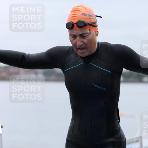 16.08.2026 - KN Förde Triathlon 2026 Antke Förster http://msf.ph/oto/9992817 16.08.2026 09:22:44 Schwimmen 182, 216, 219, 241, 223, 258 meine-sportfotos.de