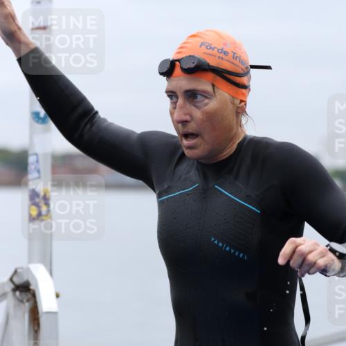16.08.2026 - KN Förde Triathlon 2026 Antke Förster http://msf.ph/oto/9992818 16.08.2026 09:22:44 Schwimmen 182, 216, 219, 241, 223, 258 meine-sportfotos.de