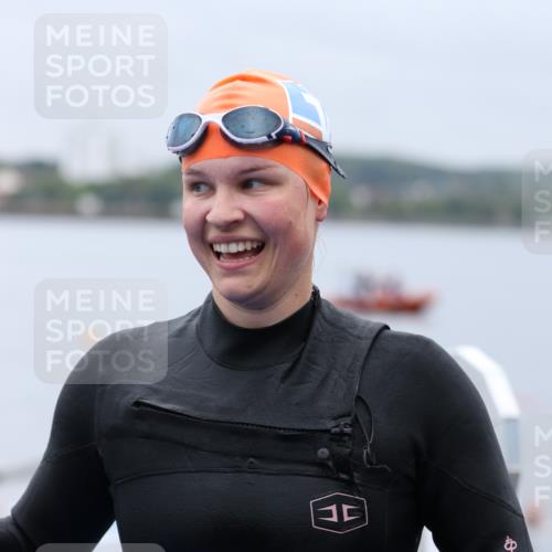 16.08.2026 - KN Förde Triathlon 2026 Antke Förster http://msf.ph/oto/9992825 16.08.2026 09:23:04 Schwimmen 182, 258, 223, 236, 240, 258 meine-sportfotos.de