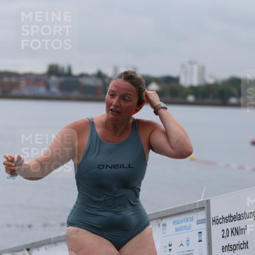 16.08.2026 - KN Förde Triathlon 2026 Antke Förster http://msf.ph/oto/9992860 16.08.2026 09:23:42 Schwimmen 222, 226, 252, 134, 246, 251 meine-sportfotos.de