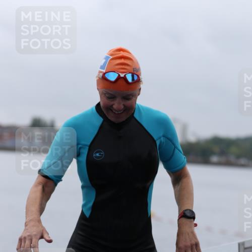 16.08.2026 - KN Förde Triathlon 2026 Antke Förster http://msf.ph/oto/9992900 16.08.2026 09:24:57 Schwimmen 227, 228, 224, 243, 245, 254, 255, 805 meine-sportfotos.de