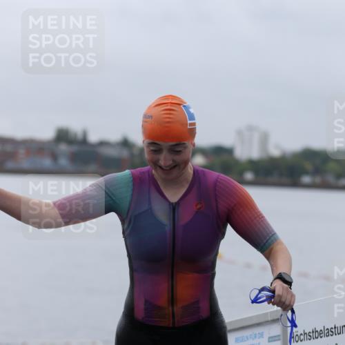 16.08.2026 - KN Förde Triathlon 2026 Antke Förster http://msf.ph/oto/9992926 16.08.2026 09:25:14 Schwimmen 227, 243, 245, 254, 255, 805, 224, 262 meine-sportfotos.de