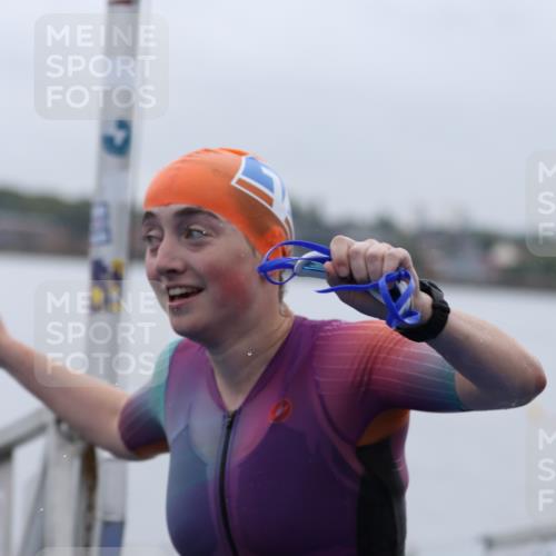 16.08.2026 - KN Förde Triathlon 2026 Antke Förster http://msf.ph/oto/9992928 16.08.2026 09:25:15 Schwimmen 227, 243, 245, 254, 255, 805, 224, 262 meine-sportfotos.de