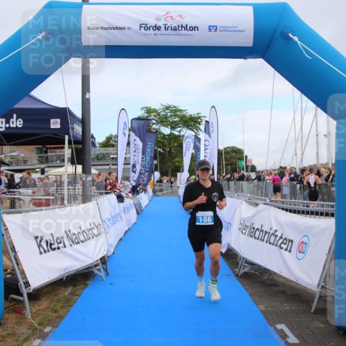 16.08.2026 - KN Förde Triathlon 2026 Markus Tischler http://msf.ph/oto/9992929 16.08.2026 10:34:44 Ziel 166, 192, 166, 192 meine-sportfotos.de