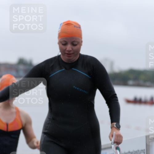 16.08.2026 - KN Förde Triathlon 2026 Antke Förster http://msf.ph/oto/9992947 16.08.2026 09:26:01 Schwimmen 261, 265, 265, 268 meine-sportfotos.de