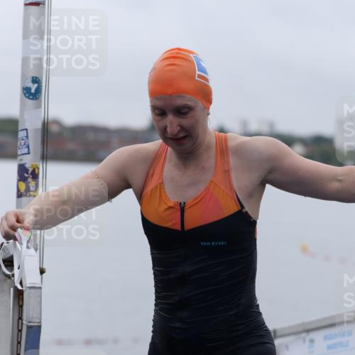 16.08.2026 - KN Förde Triathlon 2026 Antke Förster http://msf.ph/oto/9992950 16.08.2026 09:26:03 Schwimmen 261, 265, 268 meine-sportfotos.de