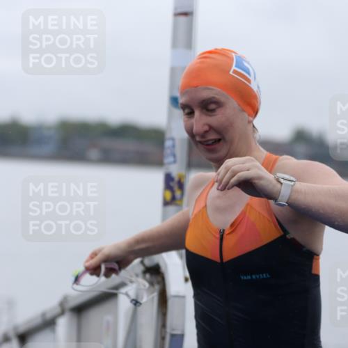 16.08.2026 - KN Förde Triathlon 2026 Antke Förster http://msf.ph/oto/9992951 16.08.2026 09:26:03 Schwimmen 261, 265, 268 meine-sportfotos.de