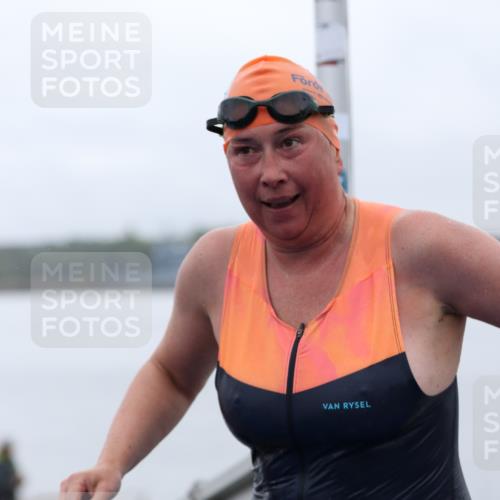 16.08.2026 - KN Förde Triathlon 2026 Antke Förster http://msf.ph/oto/9992960 16.08.2026 09:26:31 Schwimmen 259, 247, 250 meine-sportfotos.de