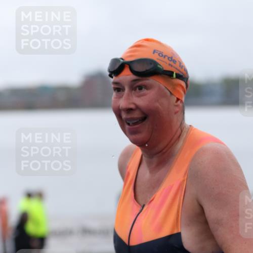 16.08.2026 - KN Förde Triathlon 2026 Antke Förster http://msf.ph/oto/9992961 16.08.2026 09:26:32 Schwimmen 259, 247, 250 meine-sportfotos.de