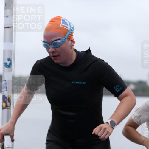 16.08.2026 - KN Förde Triathlon 2026 Antke Förster http://msf.ph/oto/9992967 16.08.2026 09:26:41 Schwimmen 259, 247, 250, 253, 264 meine-sportfotos.de