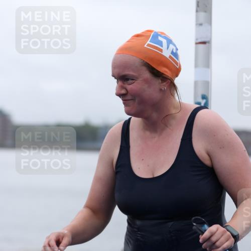 16.08.2026 - KN Förde Triathlon 2026 Antke Förster http://msf.ph/oto/9992975 16.08.2026 09:27:01 Schwimmen 247, 250, 253, 253, 263, 264, 266 meine-sportfotos.de